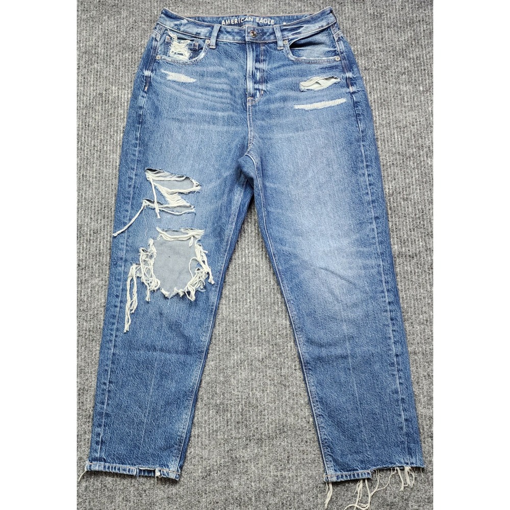 American Eagle Mom Jeans Size 8 Short Distressed High Rise Medium Wash Denim
